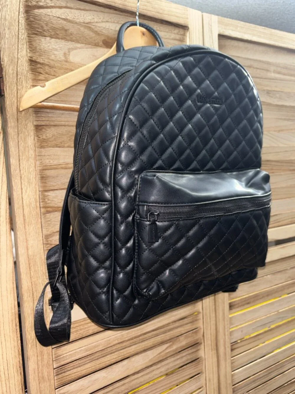 Max Studio sleek chic
